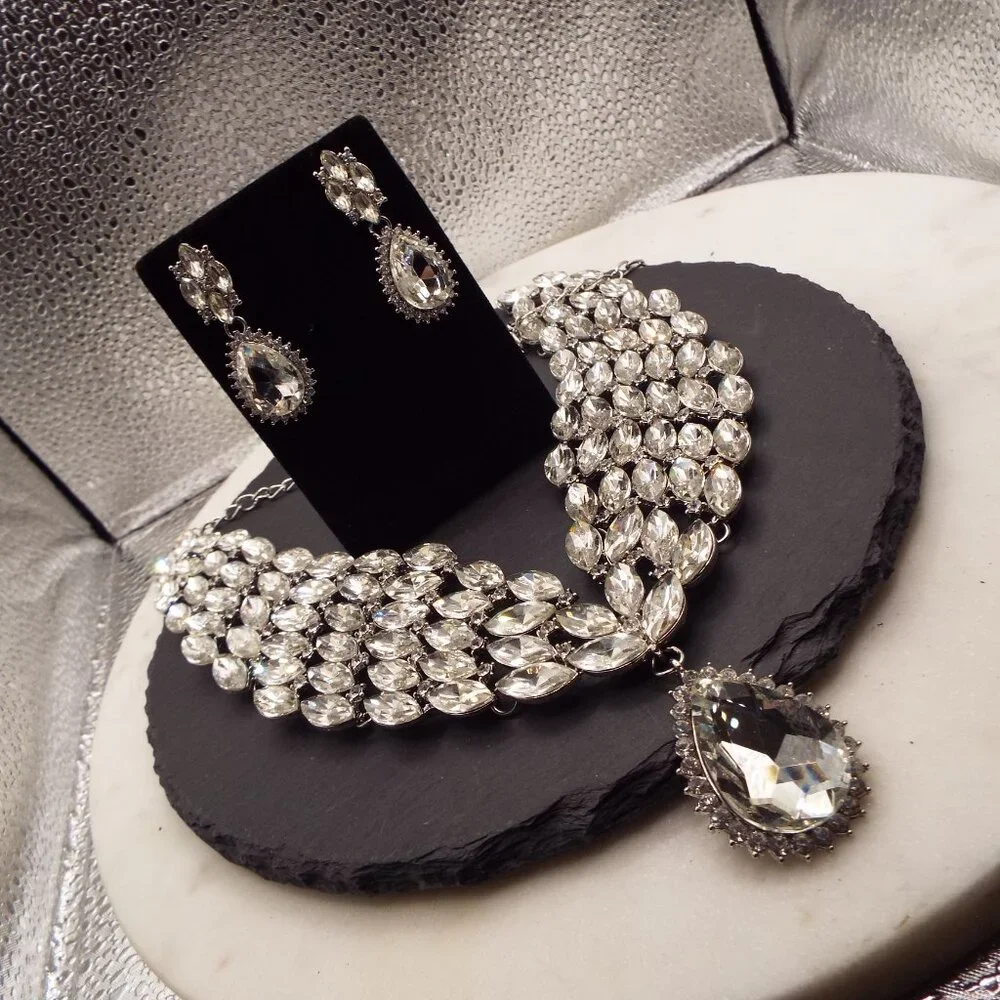 OSCAR WORTHY MASSIVE CRYSTAL MARQUISE & TEARDROP RHINESTONES NECKLACE SET B - Picture 8 of 8